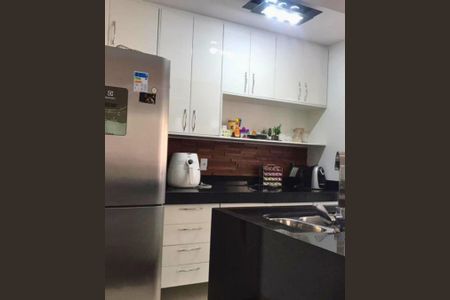 Apartamento à venda com 62m², 2 quartos e 1 vagaCozinha
