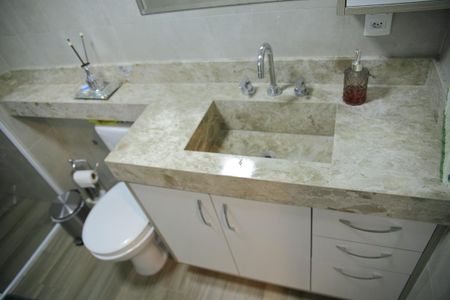 Apartamento à venda com 172m², 3 quartos e 3 vagasBanheiro Suíte 1 