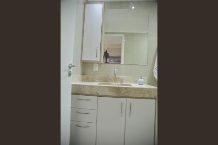 Apartamento à venda com 172m², 3 quartos e 3 vagasBanheiro Suíte 2 