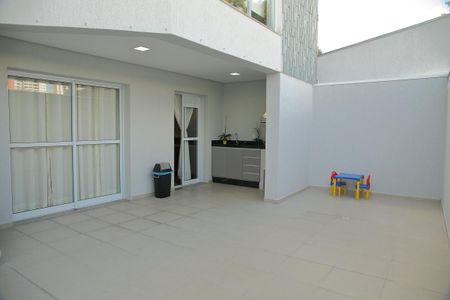Apartamento à venda com 172m², 3 quartos e 3 vagasQuintal/Garden 