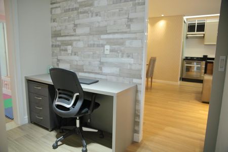 Apartamento à venda com 172m², 3 quartos e 3 vagasHall dos quartos ( escritório) 