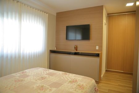 Apartamento à venda com 172m², 3 quartos e 3 vagasSuíte 1 