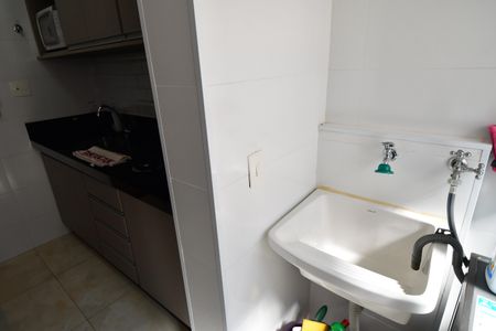 Apartamento para alugar com 70m², 2 quartos e 1 vagaÁrea de Serviço