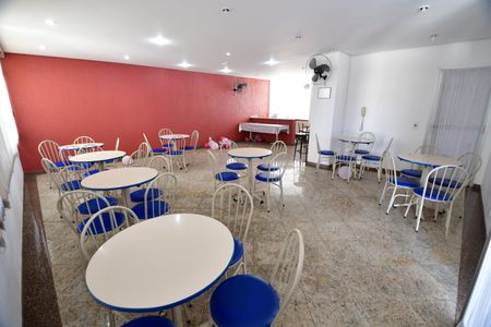 Apartamento para alugar com 70m², 2 quartos e 1 vagaÁrea comum - Salão de festas