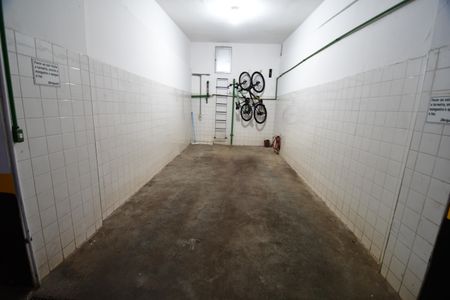 Apartamento para alugar com 70m², 2 quartos e 1 vagaÁrea comum para lavar Carro