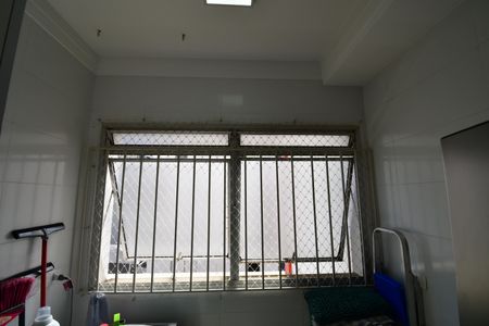 Apartamento para alugar com 70m², 2 quartos e 1 vagaÁrea de Serviço