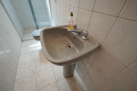 Casa para alugar com 149m², 4 quartos e 2 vagasBanheiro