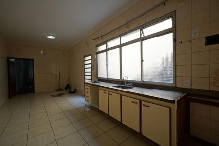 Casa para alugar com 149m², 4 quartos e 2 vagasCozinha