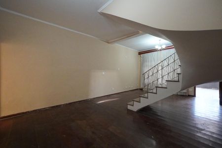 Casa para alugar com 149m², 4 quartos e 2 vagasSala