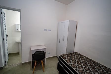 Quarto/Sala de kitnet/studio para alugar com 1 quarto, 10m² em Rio Pequeno, São Paulo