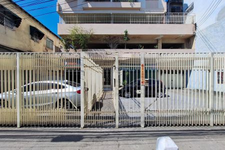 Apartamento para alugar com 70m², 2 quartos e 1 vagaFachada