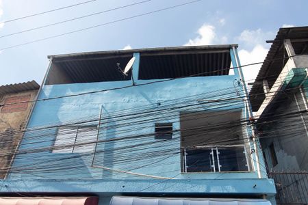 Casa para alugar com 80m², 2 quartos e 1 vagaFachada