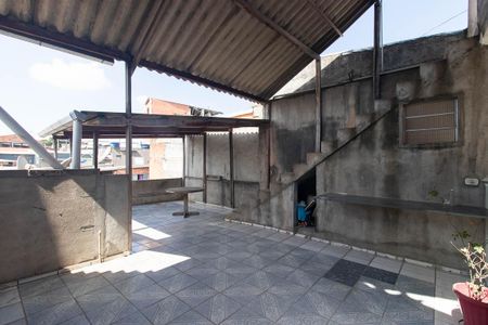 Casa para alugar com 80m², 2 quartos e 1 vagaQuintal