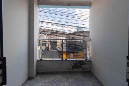 Casa para alugar com 80m², 2 quartos e 1 vagaSacada