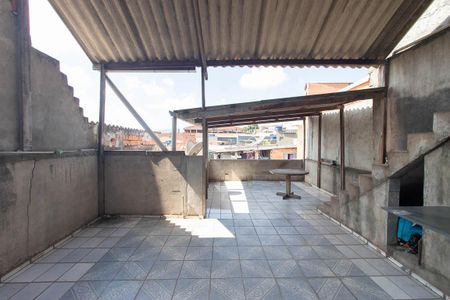Casa para alugar com 80m², 2 quartos e 1 vagaQuintal