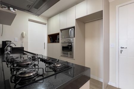 Apartamento para alugar com 92m², 2 quartos e 2 vagasCozinha e Área de Serviço