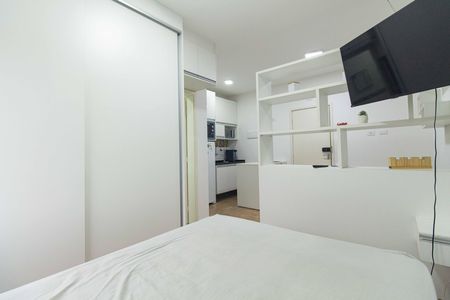 Quarto de kitnet/studio para alugar com 1 quarto, 37m² em Jardim da Gloria, São Paulo