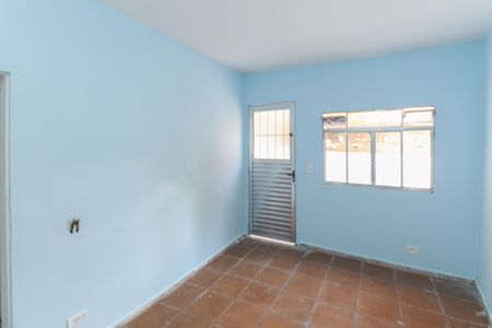 Sala de casa para alugar com 2 quartos, 55m² em Jardim Fontalis, São Paulo