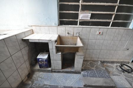 Casa para alugar com 65m², 2 quartos e 1 vagaÁrea de Serviço