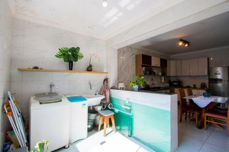 Casa à venda com 114m², 2 quartos e 2 vagas Casa à venda com 114m², 2 quartos e 2 vagasÁrea de serviço