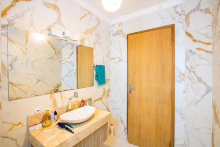 Casa à venda com 114m², 2 quartos e 2 vagas Casa à venda com 114m², 2 quartos e 2 vagasLavabo