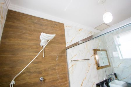 Casa à venda com 114m², 2 quartos e 2 vagas Casa à venda com 114m², 2 quartos e 2 vagasBanheiro