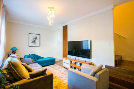 Sala de casa à venda com 2 quartos, 114m² em Vila Humaita, Santo André