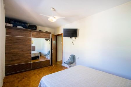 Casa à venda com 114m², 2 quartos e 2 vagas Casa à venda com 114m², 2 quartos e 2 vagasQuarto 2