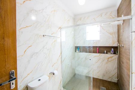 Casa à venda com 114m², 2 quartos e 2 vagas Casa à venda com 114m², 2 quartos e 2 vagasBanheiro