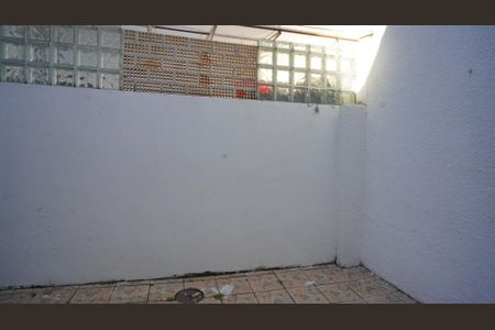 Vista para patio de apartamento à venda com 1 quarto, 46m² em Bom Jesus, Porto Alegre