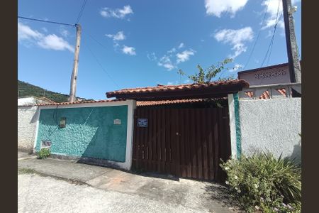 Casa para alugar com 190m², 3 quartos e 3 vagasFachada