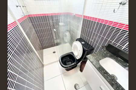 Apartamento para alugar com 56m², 2 quartos e 2 vagasBanheiro