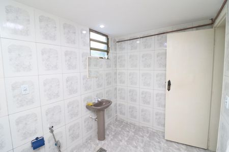 Casa para alugar com 110m², 3 quartos e 2 vagasBanheiro Social