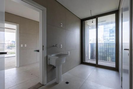 Apartamento à venda com 231m², 3 quartos e 4 vagas Apartamento à venda com 231m², 3 quartos e 4 vagasFoto 01