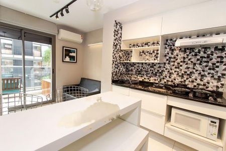 Foto 06 de apartamento para alugar com 1 quarto, 34m² em Vila Madalena, São Paulo
