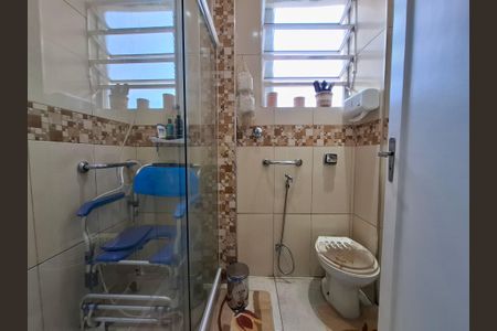 Apartamento à venda com 129m², 3 quartos e sem vagaBanheiro 