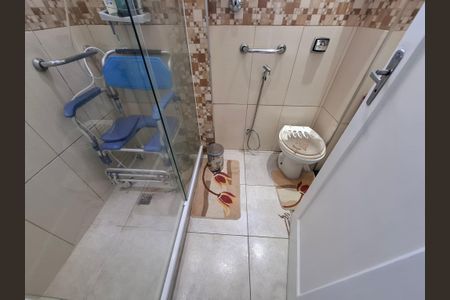 Apartamento à venda com 129m², 3 quartos e sem vagaBanheiro 