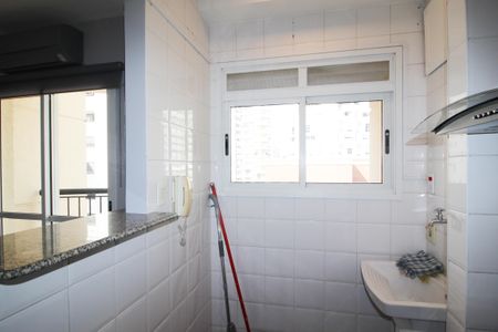 Apartamento para alugar com 38m², 2 quartos e 1 vagaÁrea de Serviço
