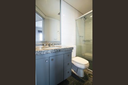 Banheiro de apartamento para alugar com 2 quartos, 38m² em Vila Nova Conceição, São Paulo