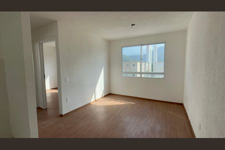 Sala de apartamento para alugar com 2 quartos, 44m² em Vargem Pequena, Rio de Janeiro