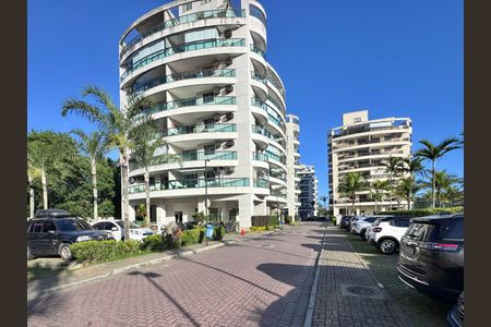 Apartamento à venda com 72m², 2 quartos e 1 vagaFachada