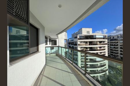 Apartamento à venda com 72m², 2 quartos e 1 vagaVaranda