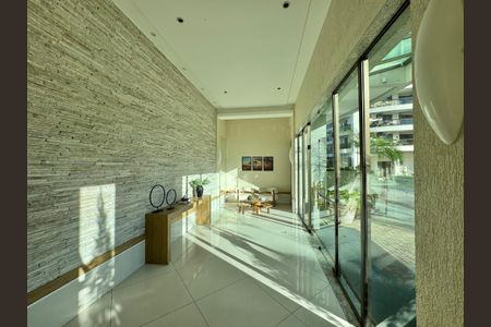 Apartamento à venda com 72m², 2 quartos e 1 vagaÁrea comum