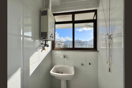 Apartamento à venda com 72m², 2 quartos e 1 vagaCozinha e Área de Serviço