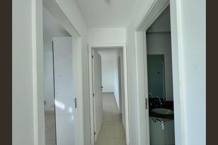 Apartamento à venda com 72m², 2 quartos e 1 vagaCorredor