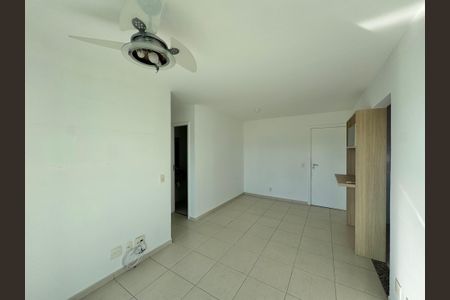 Apartamento à venda com 72m², 2 quartos e 1 vagaSala