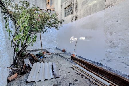 Casa para alugar com 42m², 1 quarto e sem vagaÁrea externa