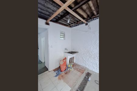 Casa para alugar com 42m², 1 quarto e sem vagaÁrea externa