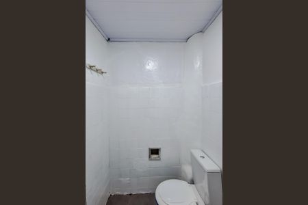 Casa para alugar com 42m², 1 quarto e sem vagaBanheiro