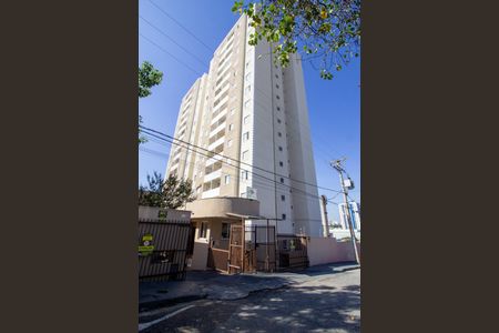 Apartamento para alugar com 58m², 2 quartos e 1 vagaFachada